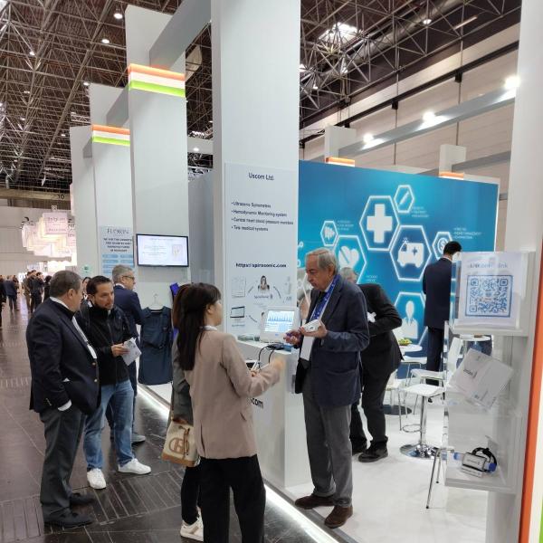 Medica stand